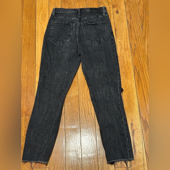 Abercrombie & Fitch Ultra High Rise Mom Jean - Picture 5 of 5